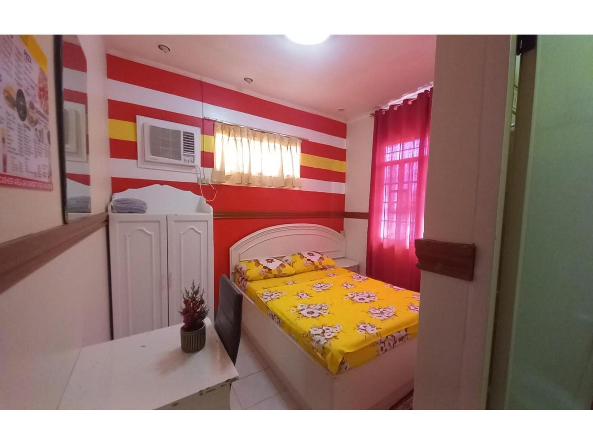 Oyo 1048 Jomckayl Apartelle Naga  Exterior photo