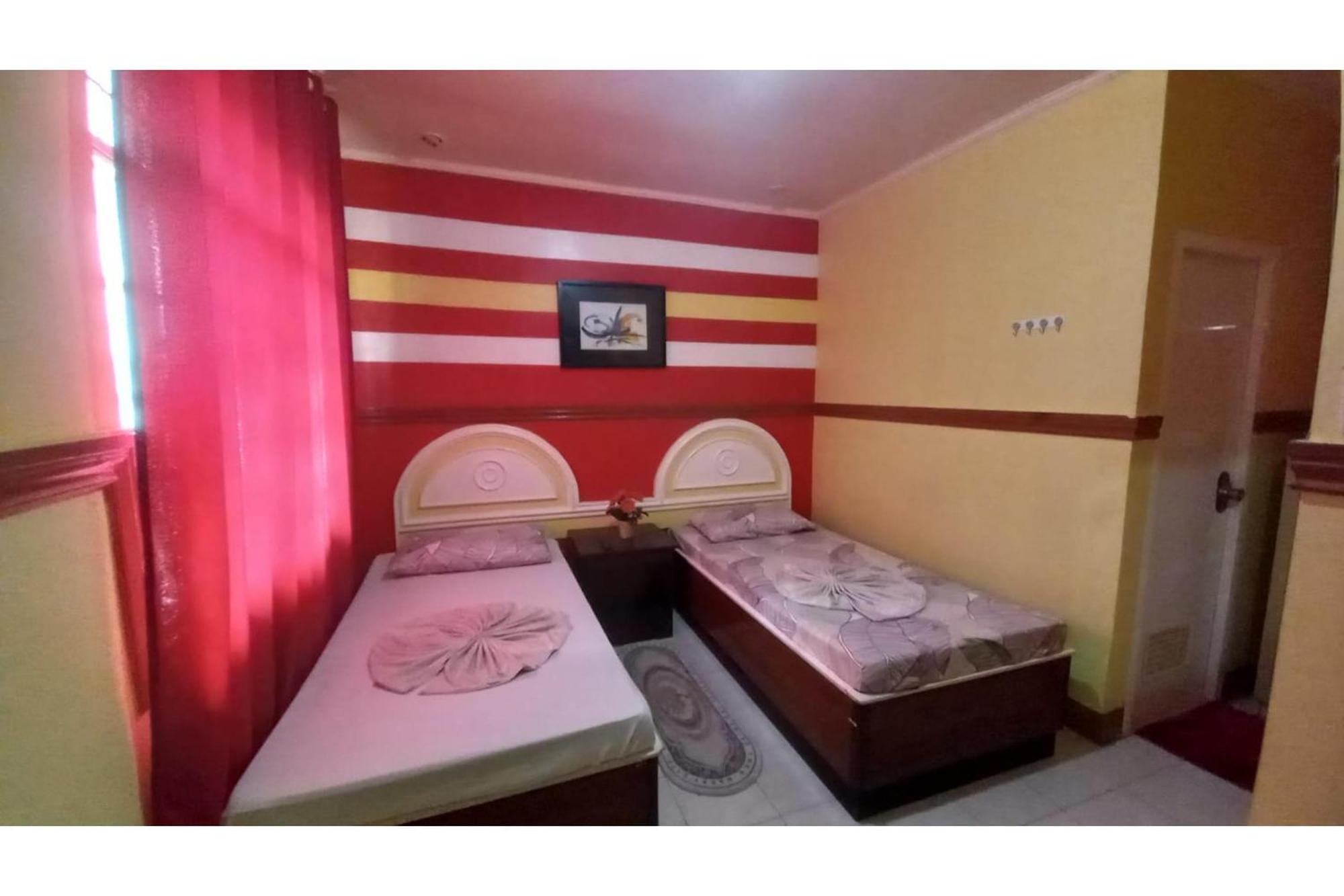 Oyo 1048 Jomckayl Apartelle Naga  Exterior photo