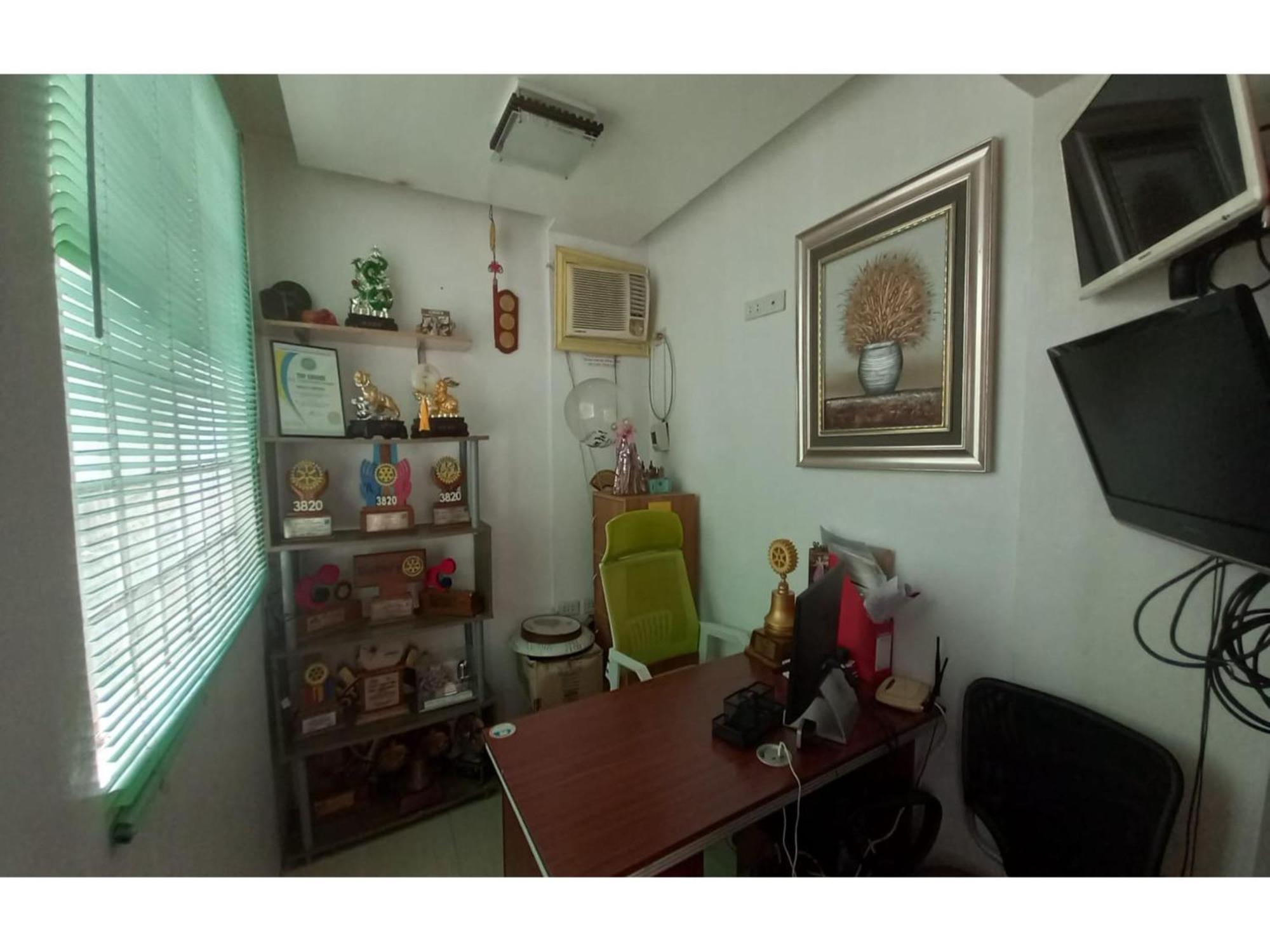 Oyo 1048 Jomckayl Apartelle Naga  Exterior photo